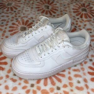 Nike Women’s Shoes Size 8.5 Preowned